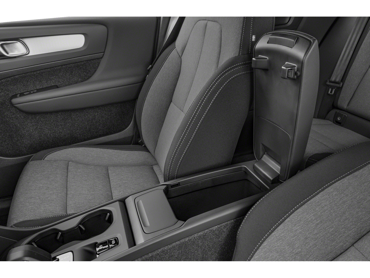 2024 Volvo XC40 B5 Core Bright Theme