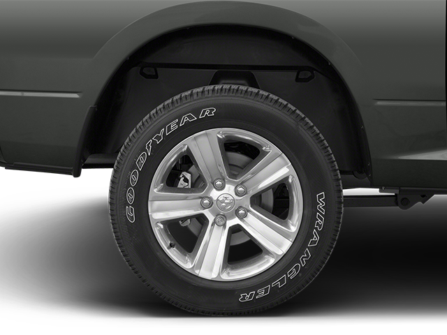 2013 RAM 1500 '2WD Crew Cab 140.5'' Laramie'