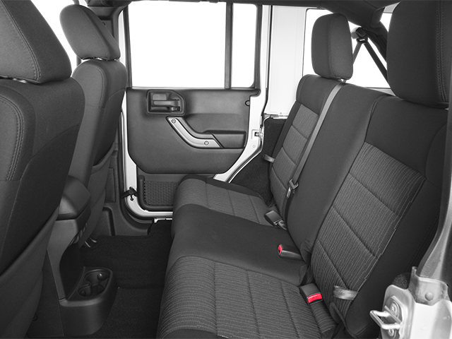 2013 Jeep Wrangler Unlimited 4WD 4dr Sahara