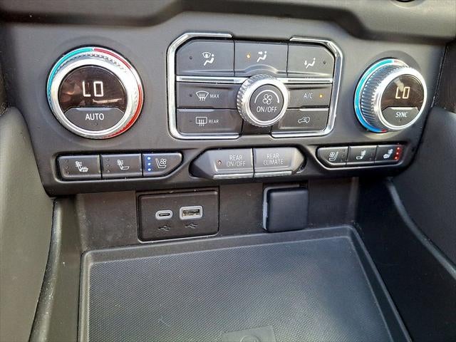 2023 GMC Yukon XL AT4