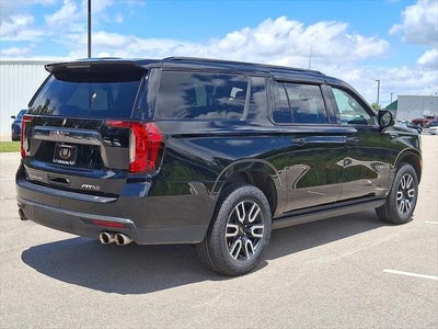 2023 GMC Yukon XL AT4
