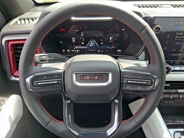 2025 GMC Canyon AT4 - Photo 17