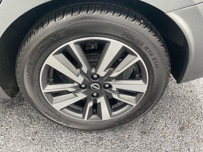 2024 Nissan Versa SV