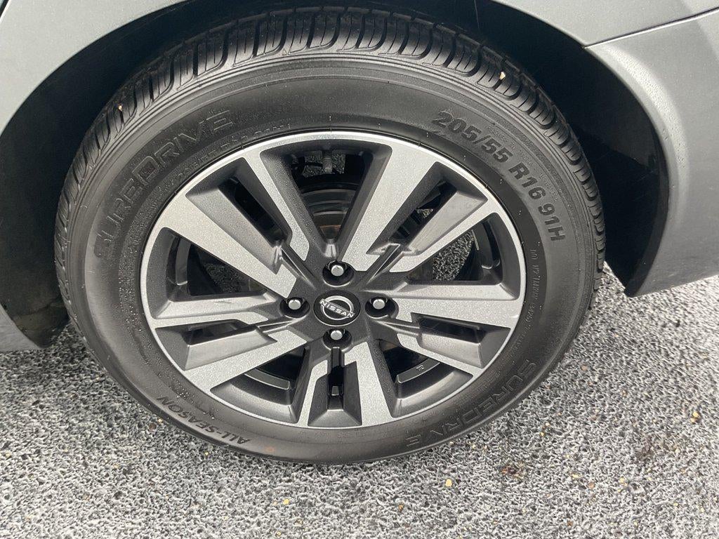 2024 Nissan Versa SV