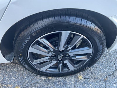 2024 Nissan Versa SV