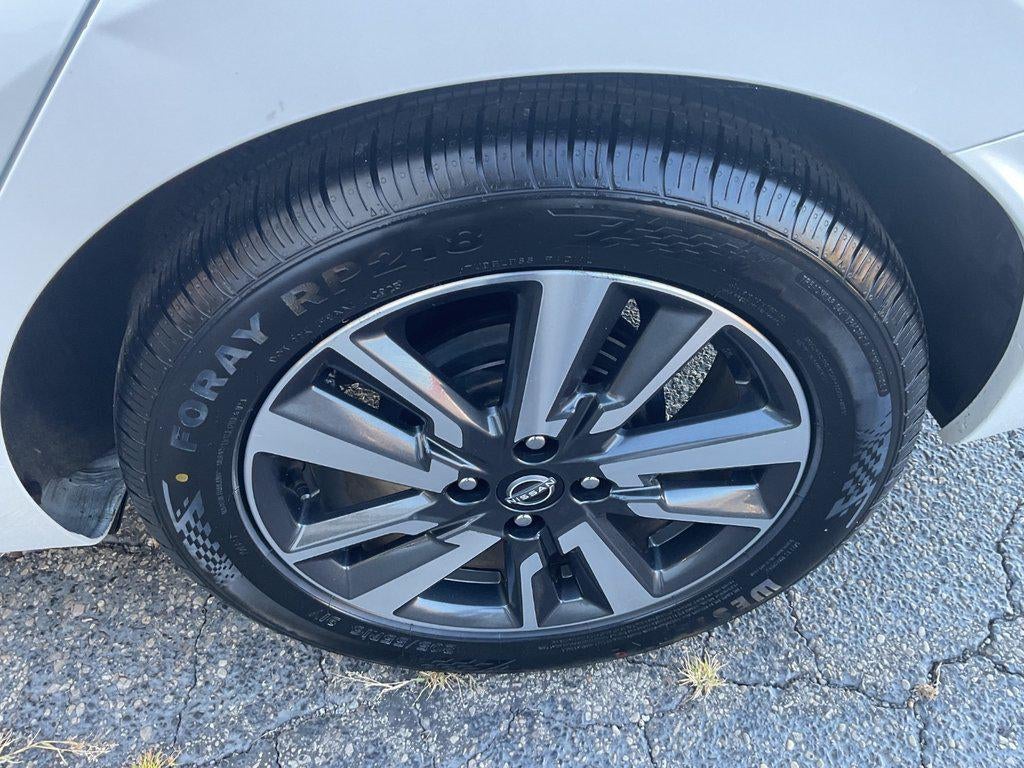 2024 Nissan Versa SV