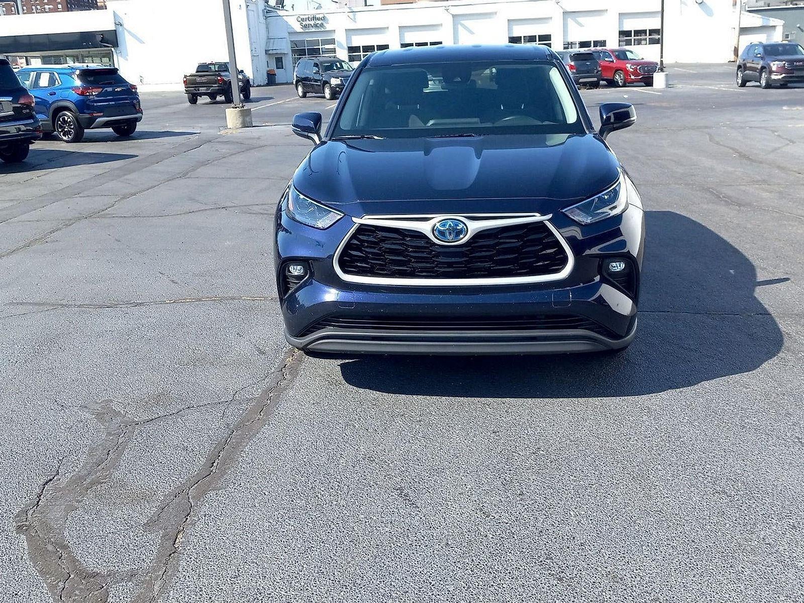 2022 Toyota Highlander Hybrid LE