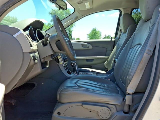 2011 Chevrolet Traverse LS