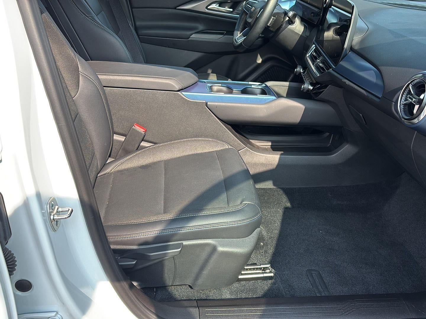 2024 Chevrolet Equinox EV 2LT