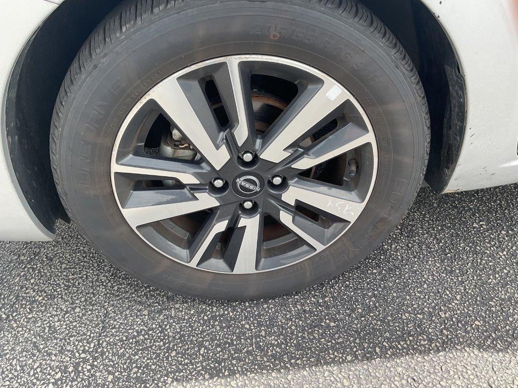 2024 Nissan Versa SV