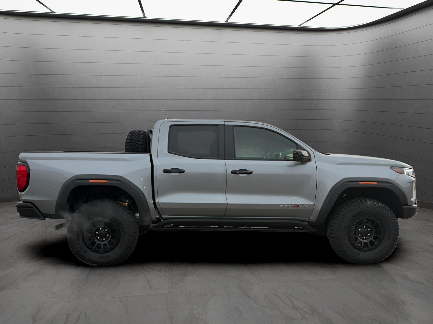 2025 GMC Canyon AT4