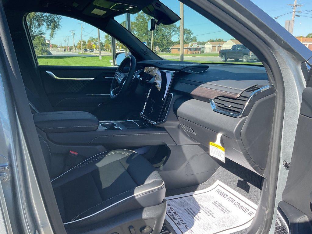 2027 GMC Acadia Denali