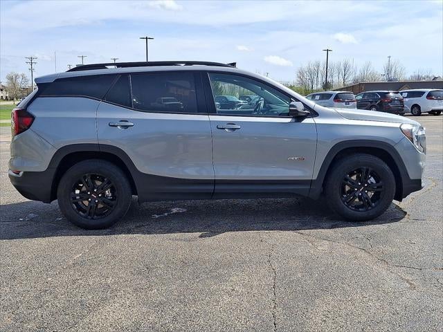 2024 GMC Terrain AT4