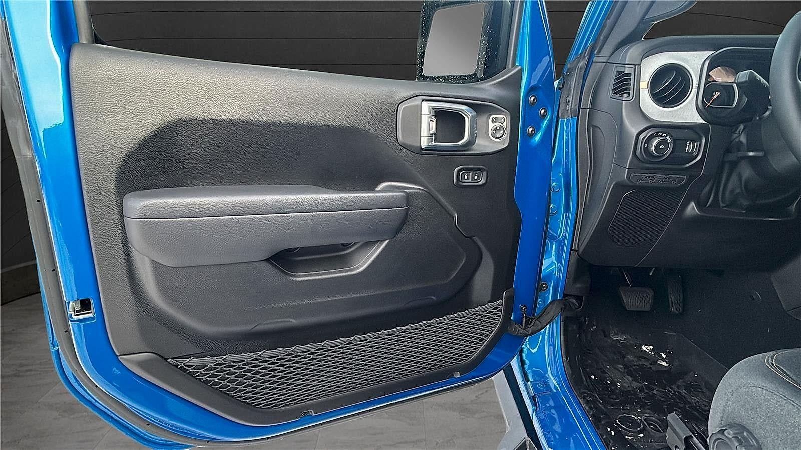 2024 Jeep Wrangler 2-Door Sport S 4x4