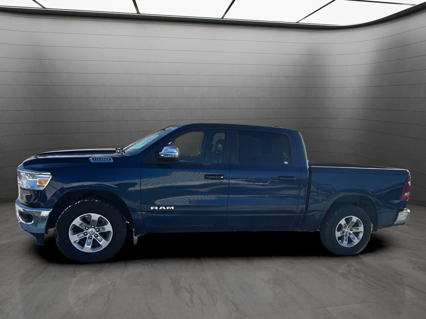 2024 RAM 1500 Laramie Crew Cab 4x2 5'7' Box
