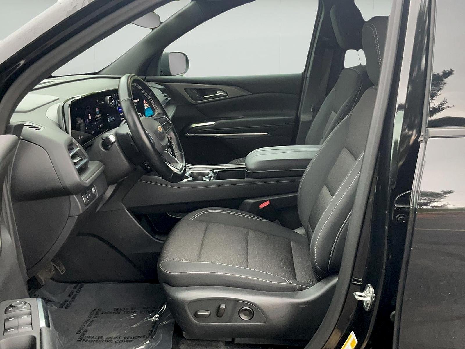 2025 Chevrolet Traverse FWD LT