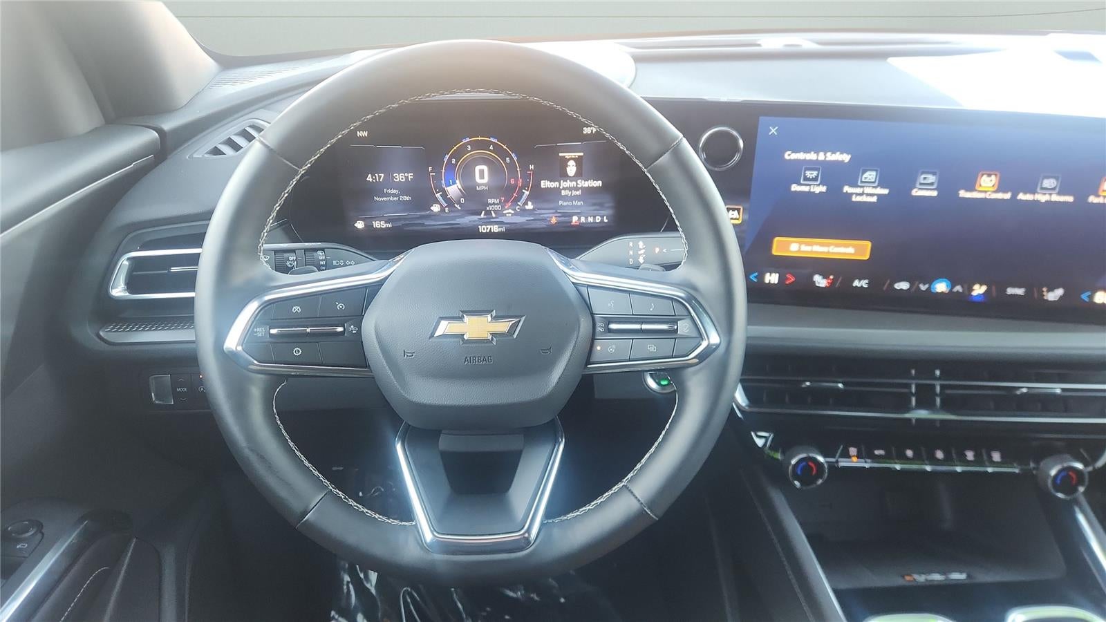 2025 Chevrolet Traverse FWD LT