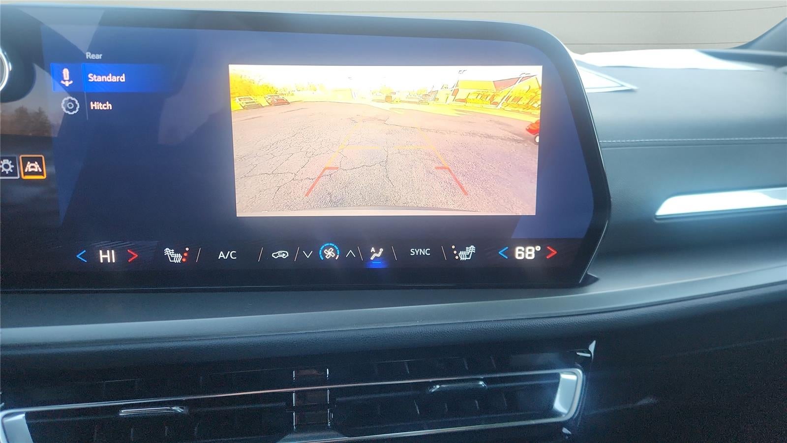 2025 Chevrolet Traverse FWD LT