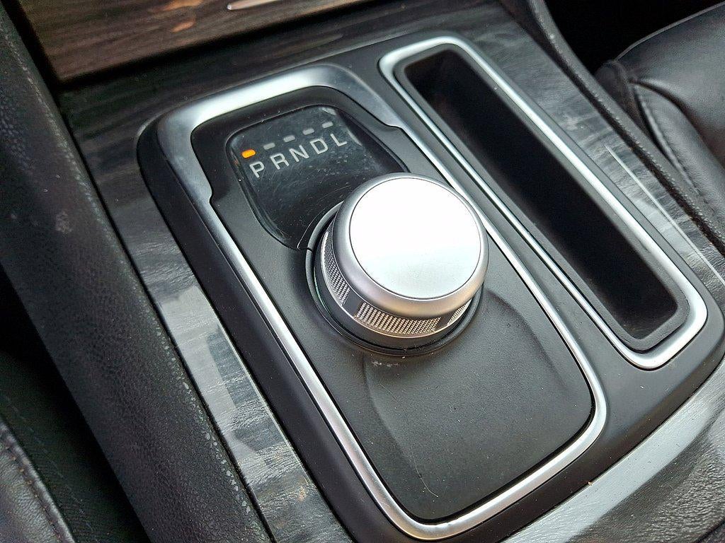 2021 Chrysler 300 Touring L AWD