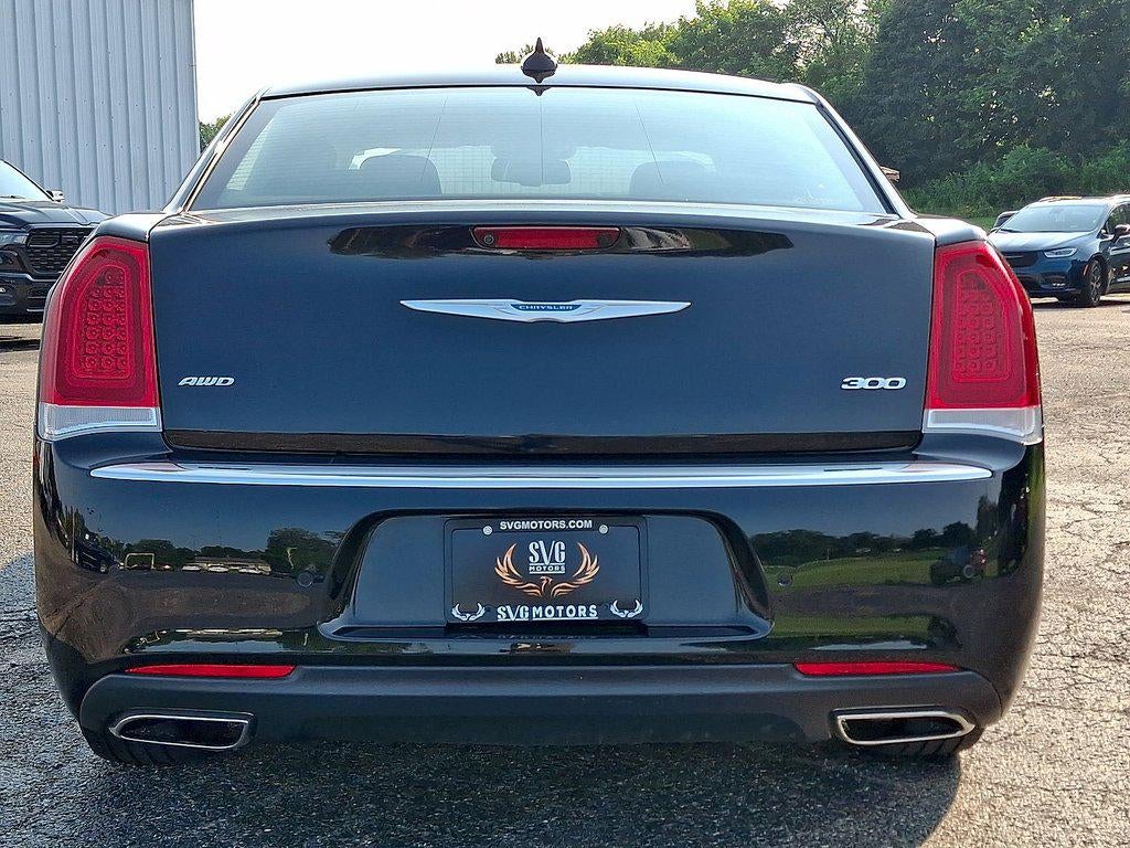 2021 Chrysler 300 Touring L AWD