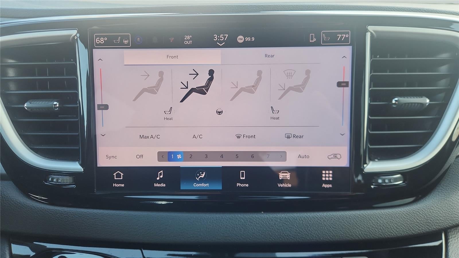 2025 Chrysler Pacifica Select