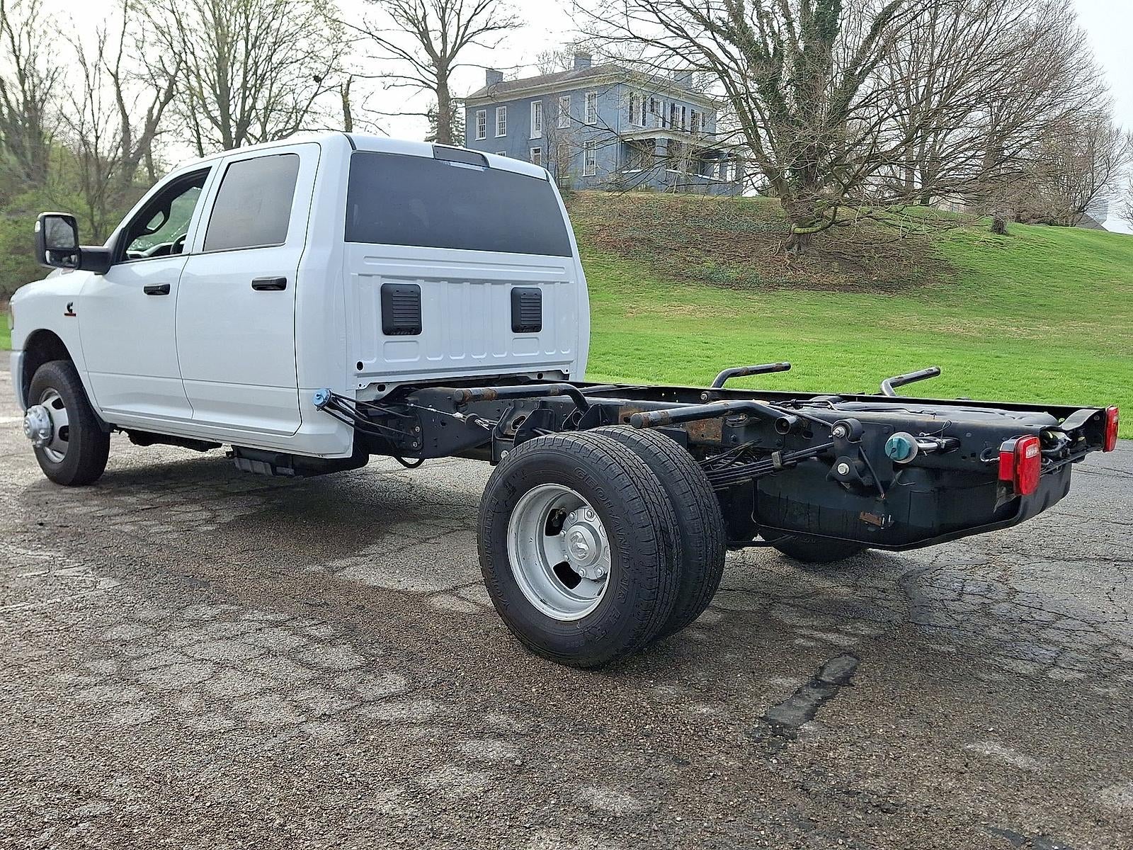 2023 RAM 3500 Chassis Tradesman/SLT/Laramie/Limited