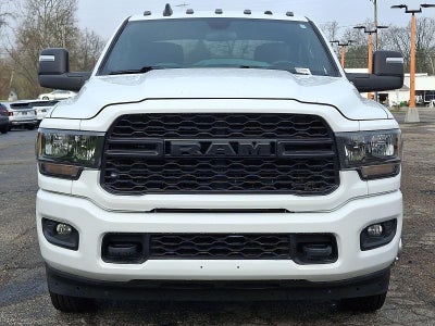 2023 RAM 3500 Chassis Tradesman/SLT/Laramie/Limited