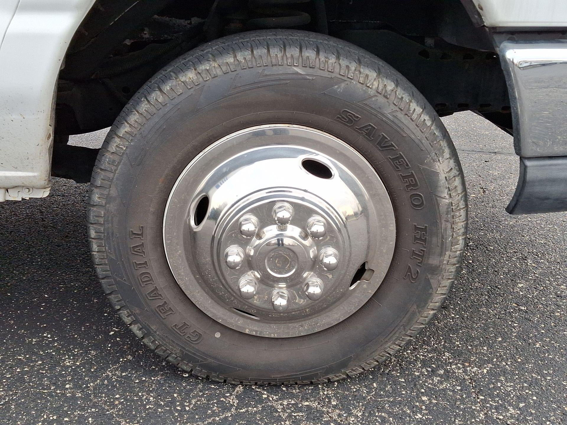 2011 Ford E-350 Cutaway Base