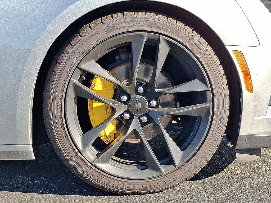 2023 Chevrolet Camaro 2dr Cpe 2LT