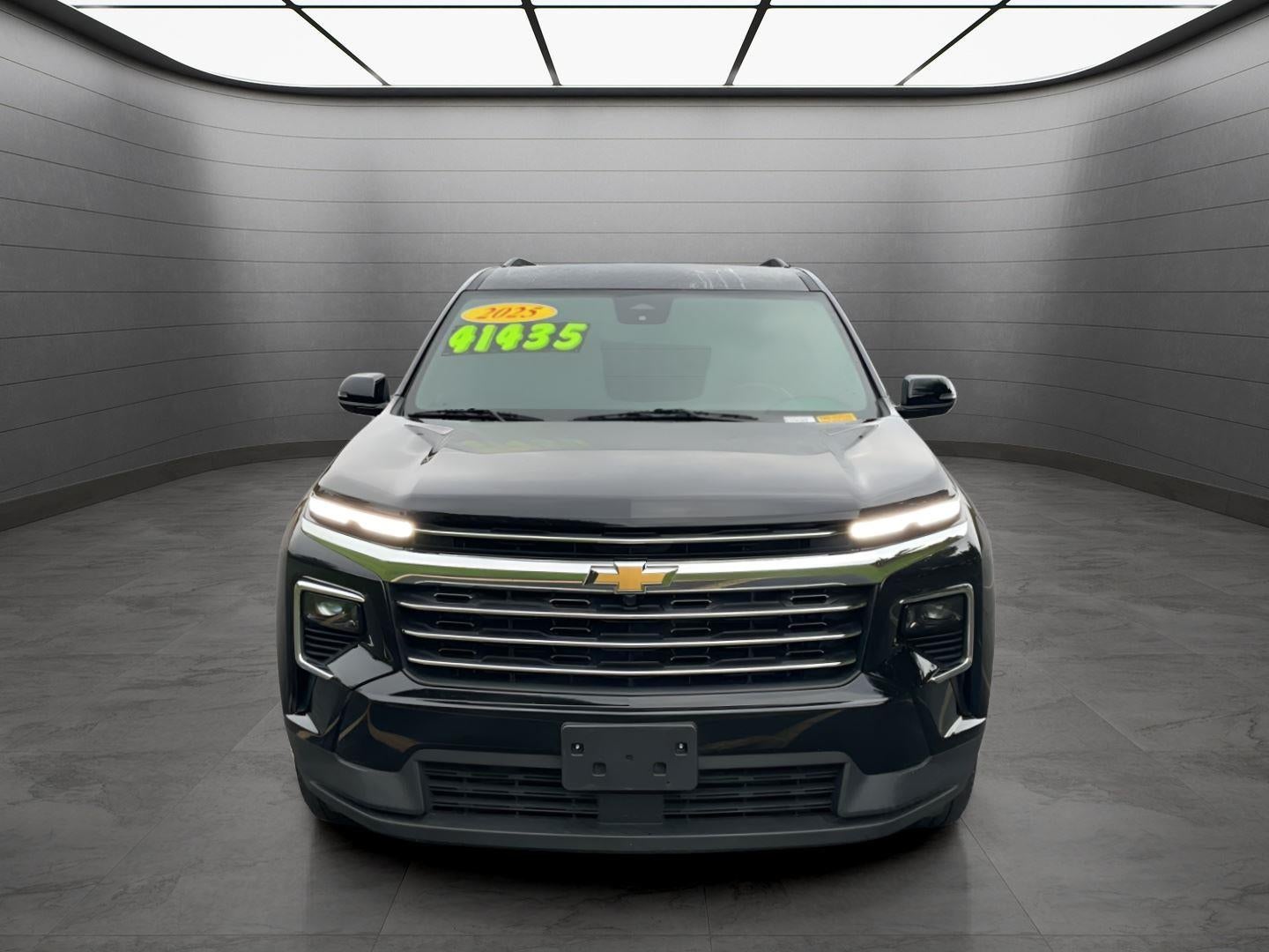 2025 Chevrolet Traverse FWD LT