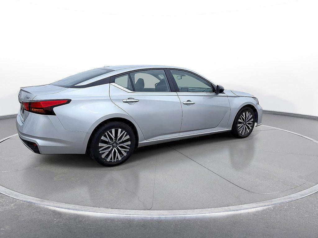 2024 Nissan Altima 2.5 SV Sedan