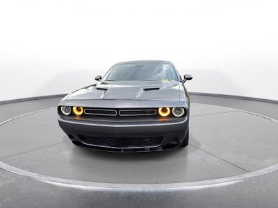 2019 Dodge Challenger SXT RWD
