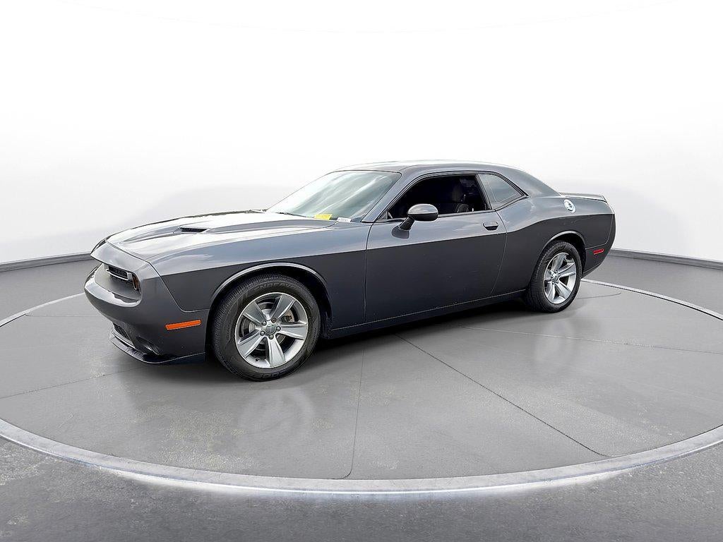 2019 Dodge Challenger SXT RWD