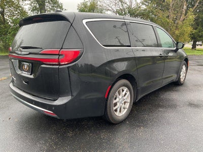 2025 Chrysler Pacifica Select FWD