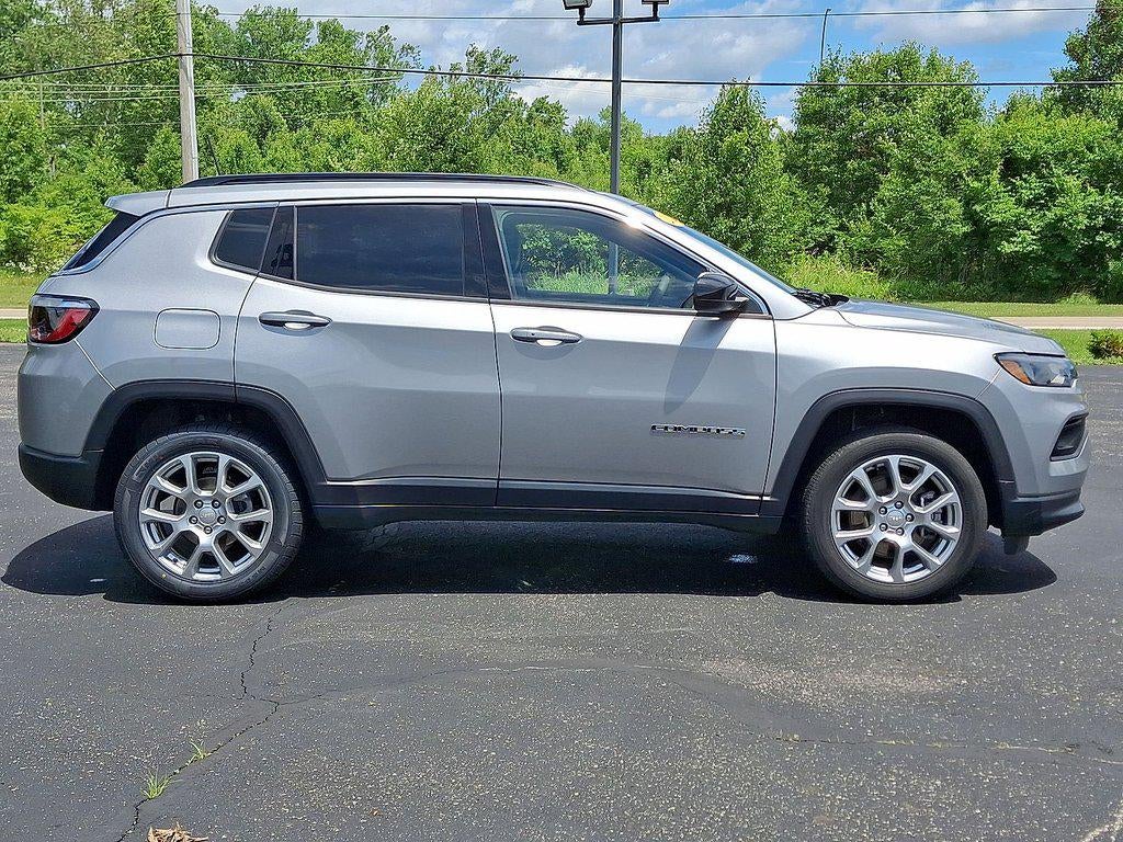 2023 Jeep Compass Latitude Lux 4x4