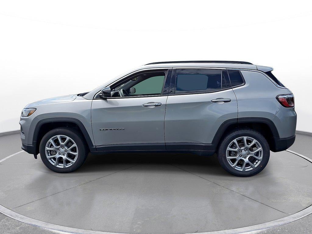 2023 Jeep Compass Latitude Lux 4x4