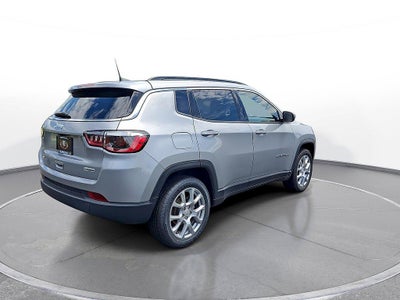 2023 Jeep Compass Latitude Lux 4x4