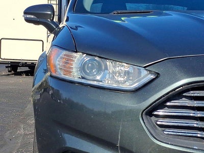 2016 Ford Fusion 4dr Sdn SE FWD