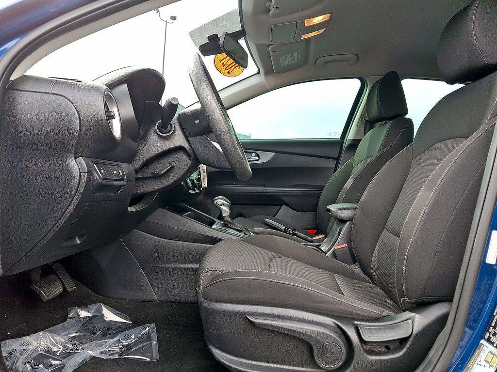 2021 Kia Forte LXS IVT