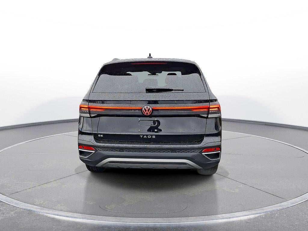 2025 Volkswagen Taos SE FWD