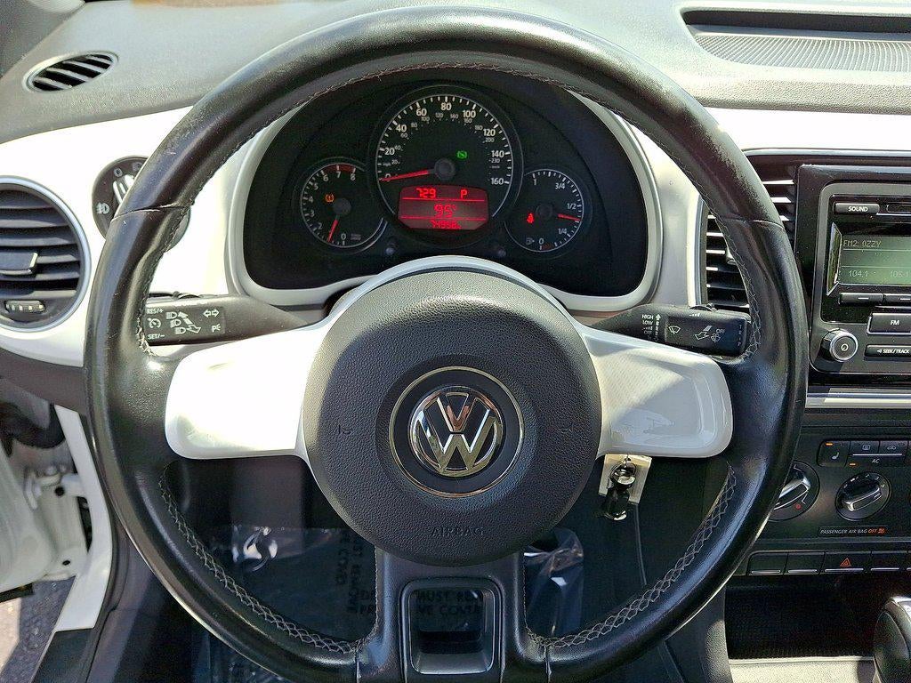 2012 Volkswagen Beetle 2dr Cpe DSG 2.0T Turbo PZEV