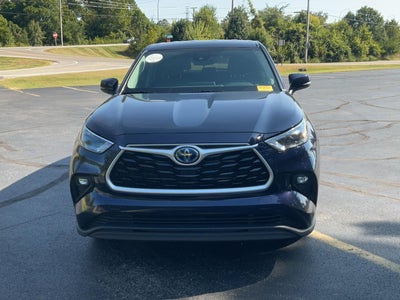 2022 Toyota Highlander Hybrid LE AWD (Natl)