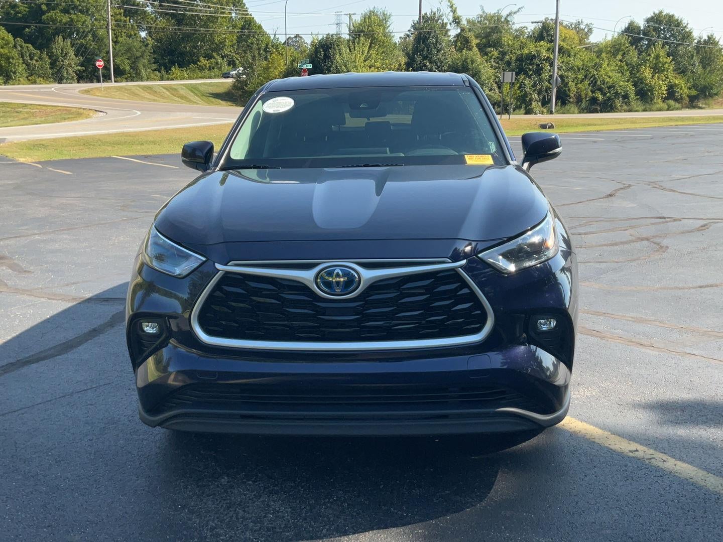 2022 Toyota Highlander Hybrid LE AWD (Natl)