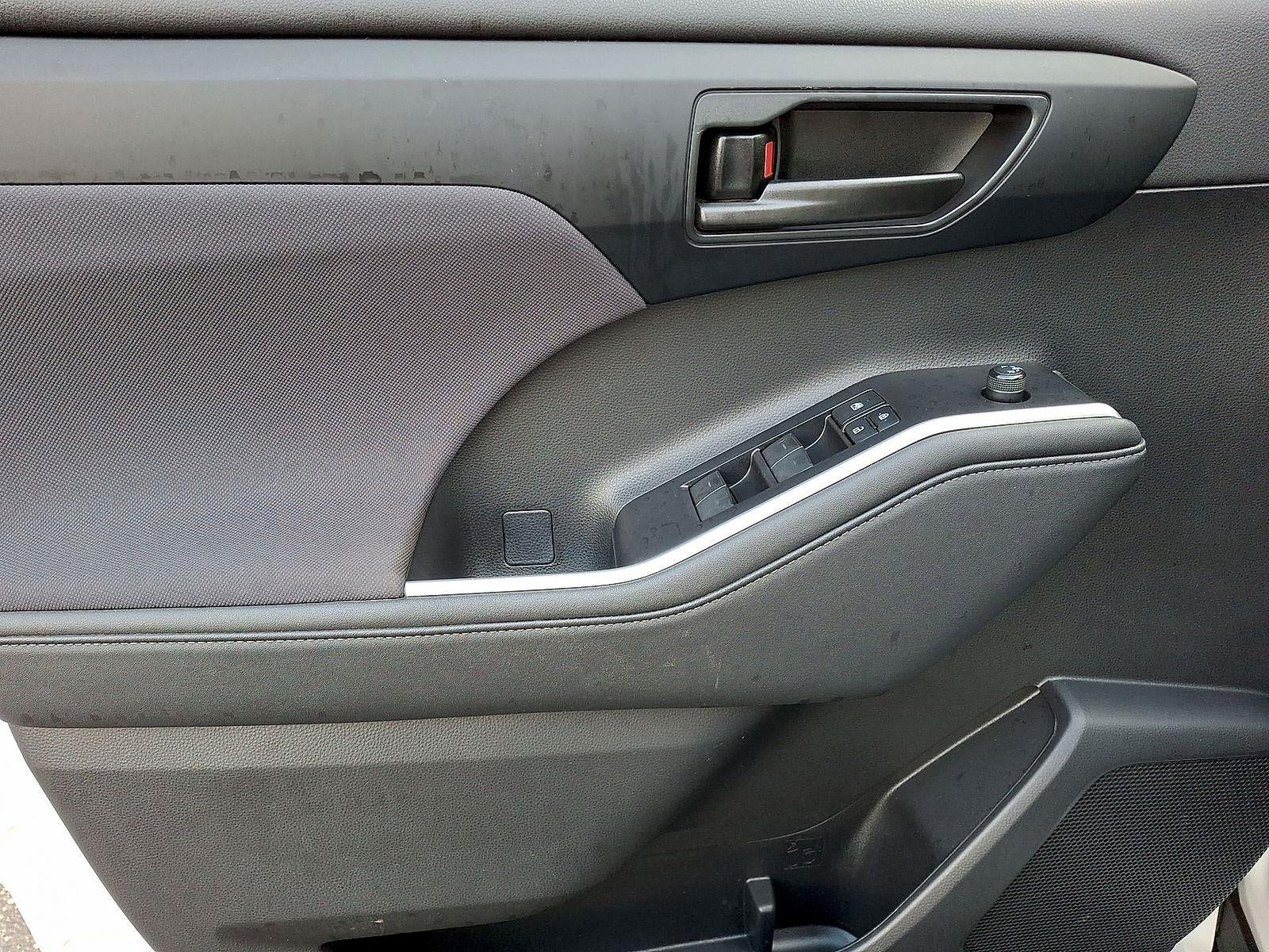 2023 Toyota Highlander Hybrid LE