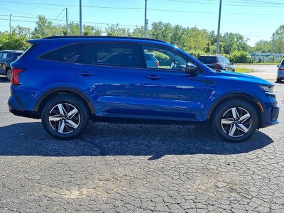 2022 Kia Sorento S FWD