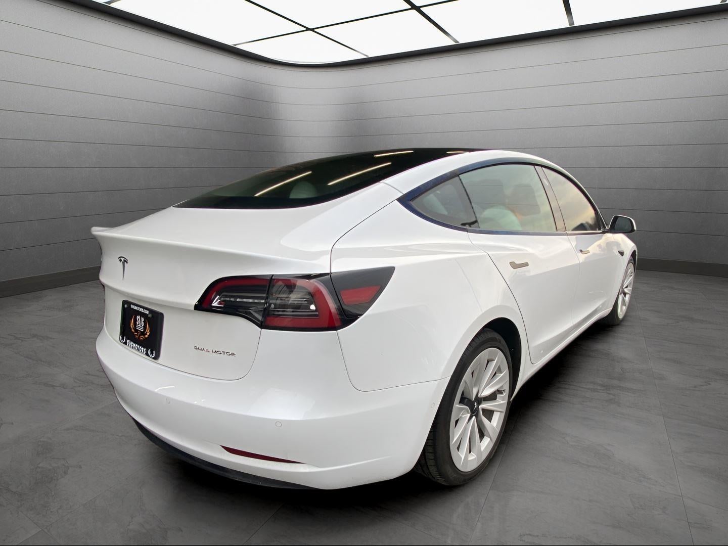 2021 Tesla Model 3 Standard Range Plus