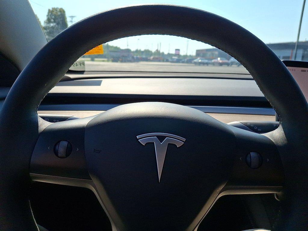 2023 Tesla Model 3 RWD