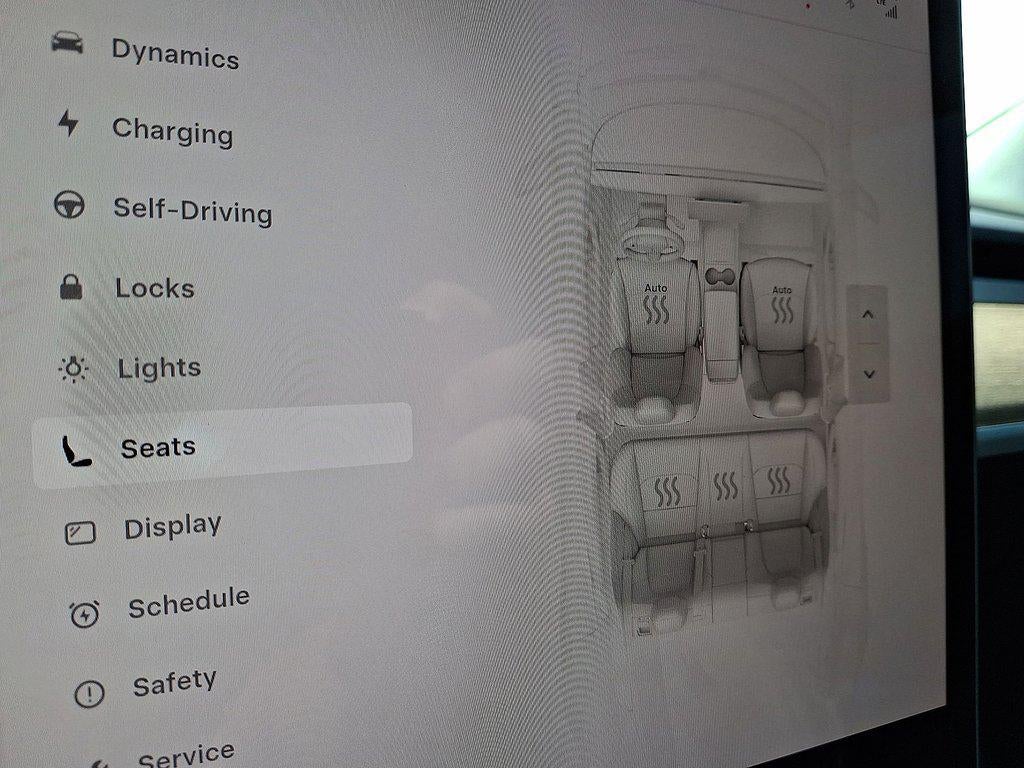 2023 Tesla Model 3 RWD