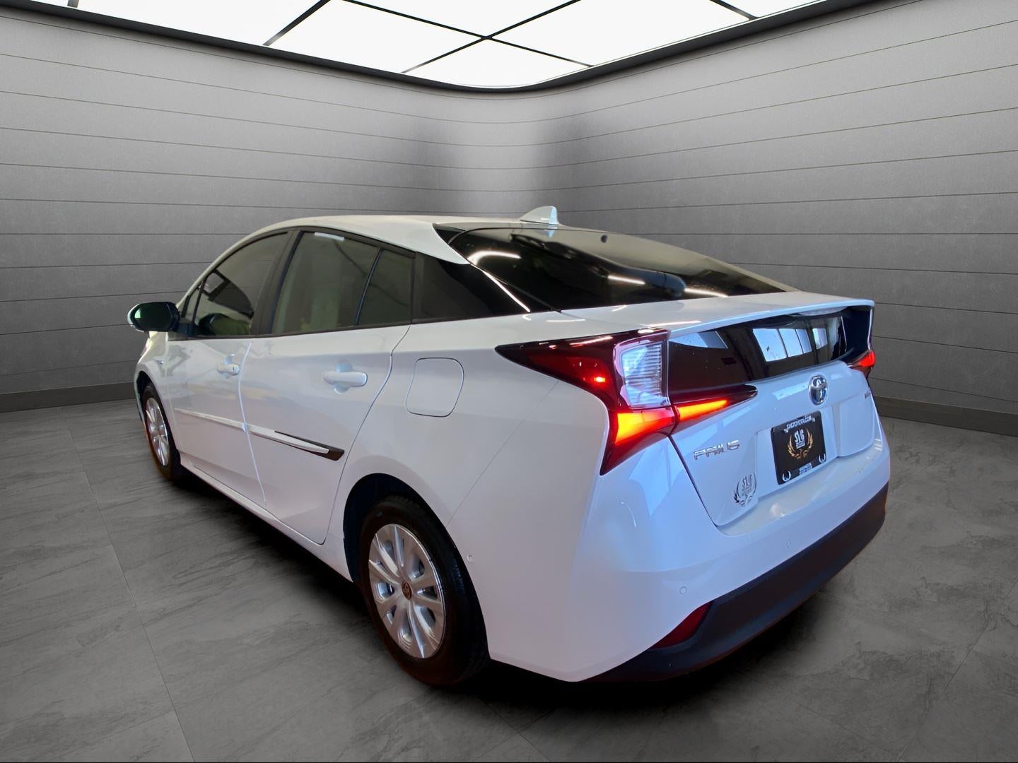 2022 Toyota Prius LE