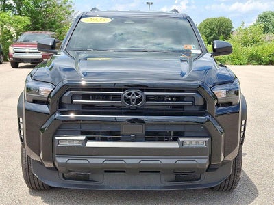 2025 Toyota 4Runner SR5 4WD (Natl)